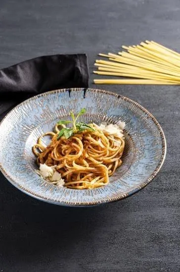 SPAGETTİ NAPOLİTEN
